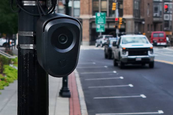 Стартап Flock Safety сократит несколько сотен рабочих мест после программы добровольных увольнений в сентябре - 1